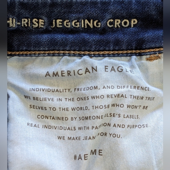 AMERICAN EAGLE, Next Level, Hi-Rise Jegging Crop, Gravity Blue, Size 12 Short. - Picture 7 of 9